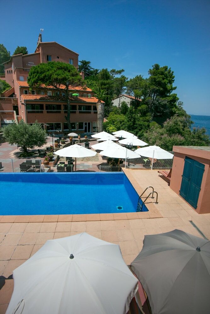 Hotel L'arap�de