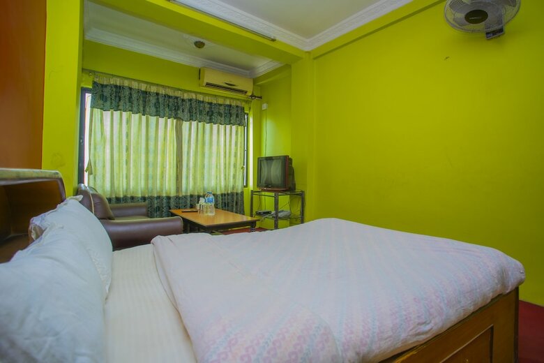 Spot On 425 A-one Hotel