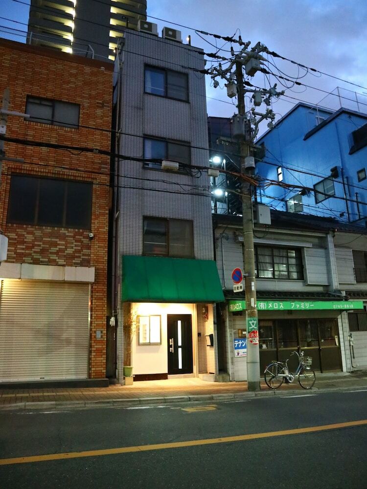 Pola Inn Osaka