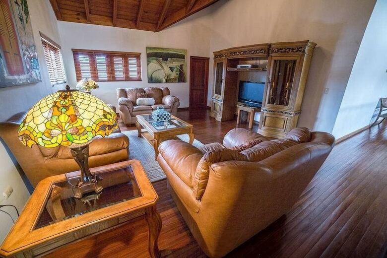 8br 9ba Barranca Villa By Asvr
