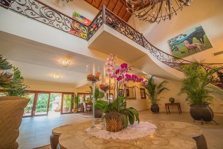 8br 9ba Barranca Villa By Asvr