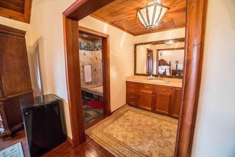 8br 9ba Barranca Villa By Asvr