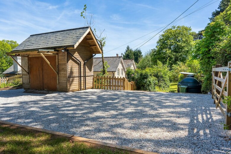 Strelna Coach House - Gateway To The Moor