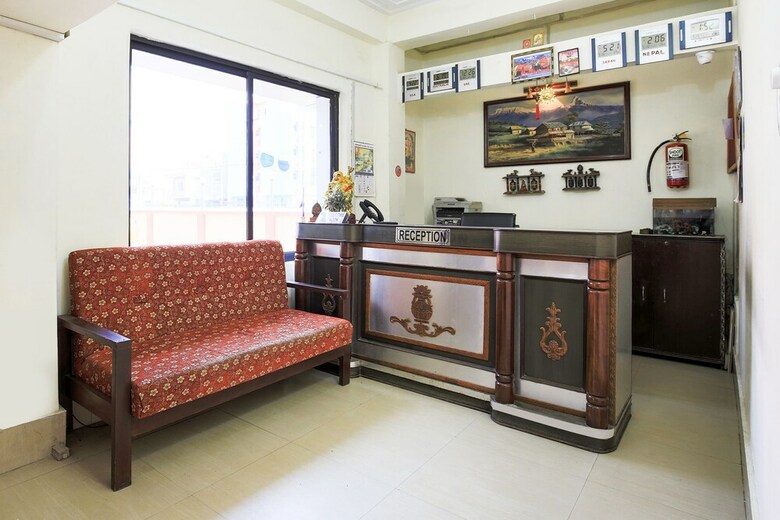 Oyo 436 Hotel Everest Inn