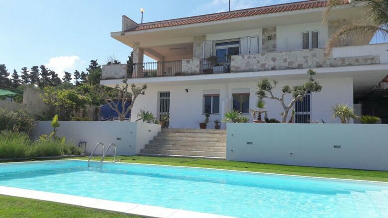 Villa Iris