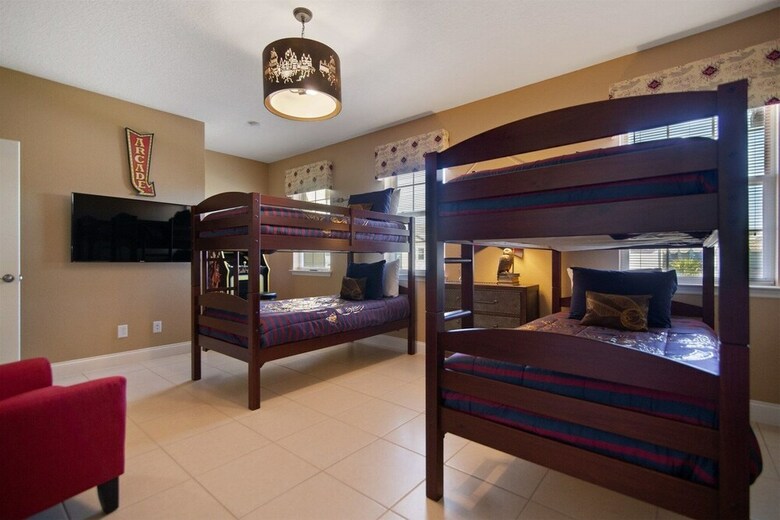 3br Townhome In  Festival