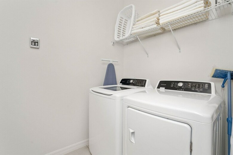 5br Pool Home W Gameroom