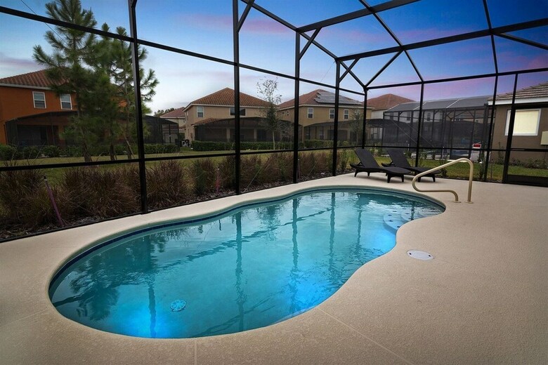 5br Pool Home W Gameroom