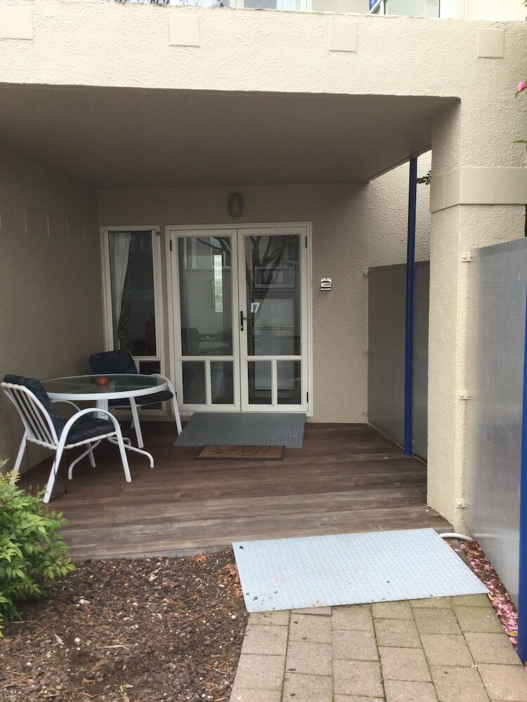 Aparthotel The Village Resort