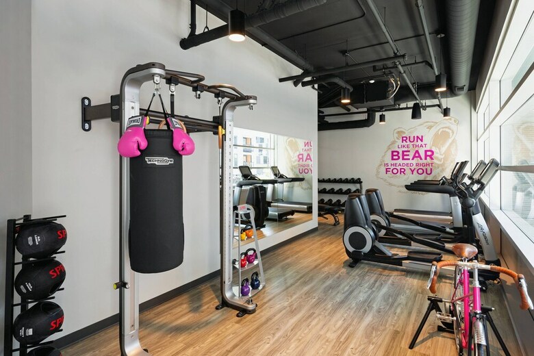 Hotel Moxy Minneapolis Downtown