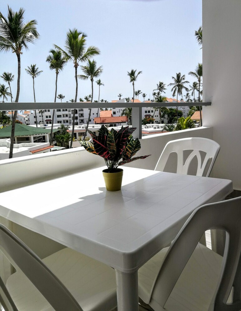 Aparthotel Truecost Rooftop Pool