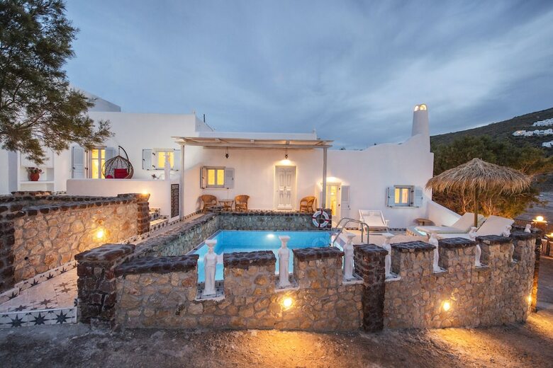 Starlight Luxury Seaside Villa