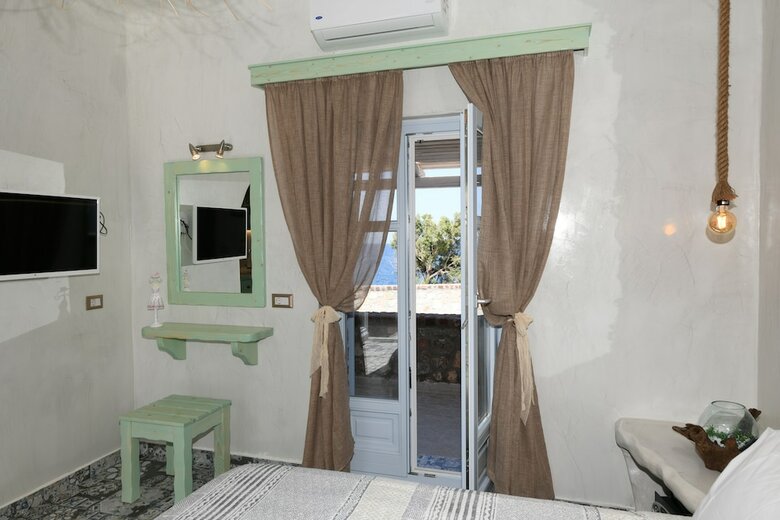 Starlight Luxury Seaside Villa