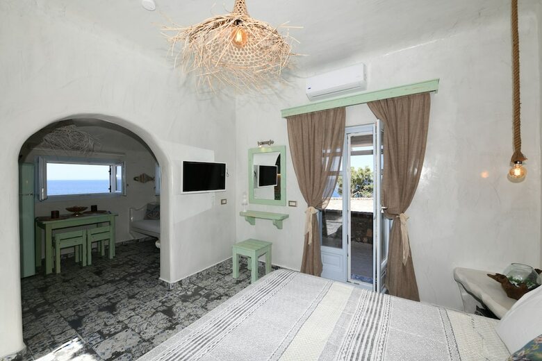 Starlight Luxury Seaside Villa