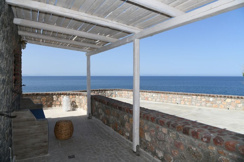 Starlight Luxury Seaside Villa