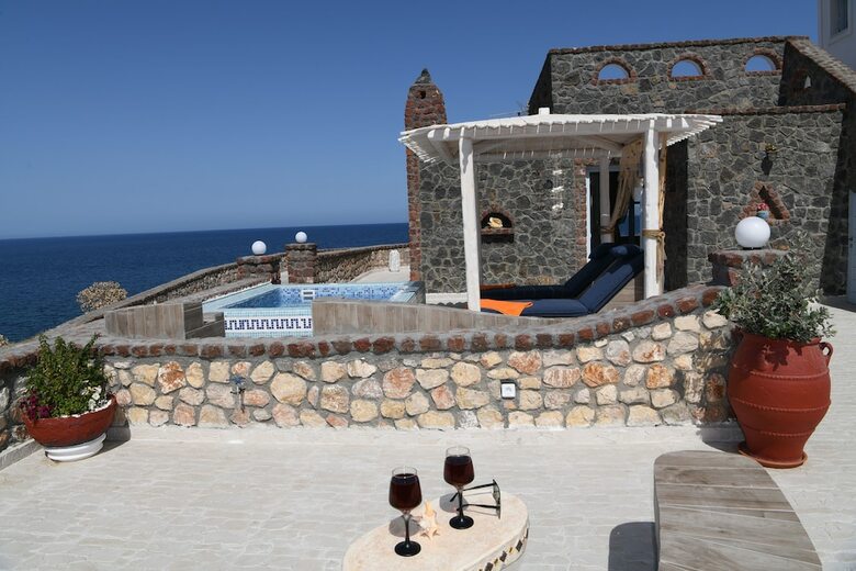 Starlight Luxury Seaside Villa