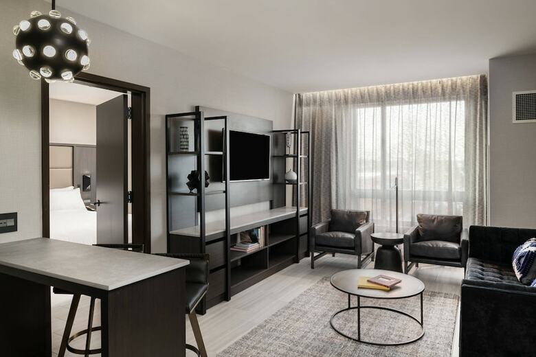 AC Hotel By Marriott Portsmouth