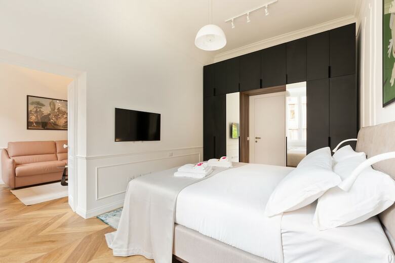 Luxury Apartments Piazza Cavour