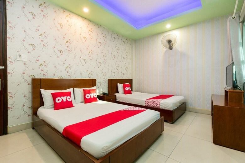Oyo 430 Hoang Van Hotel