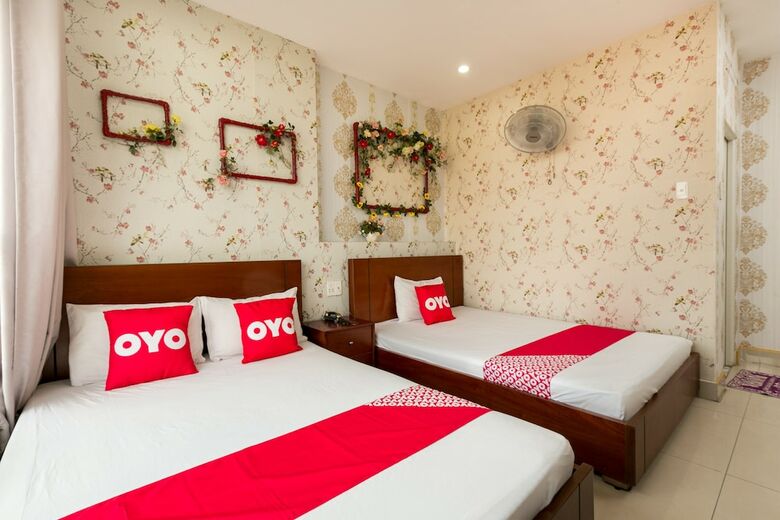 Oyo 430 Hoang Van Hotel
