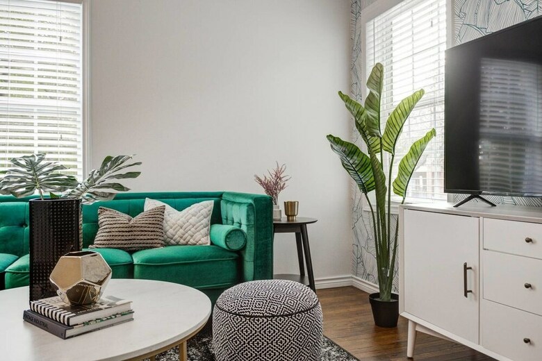 Airy 3br/2ba Duplex Austin Home Mins To Ut Austin
