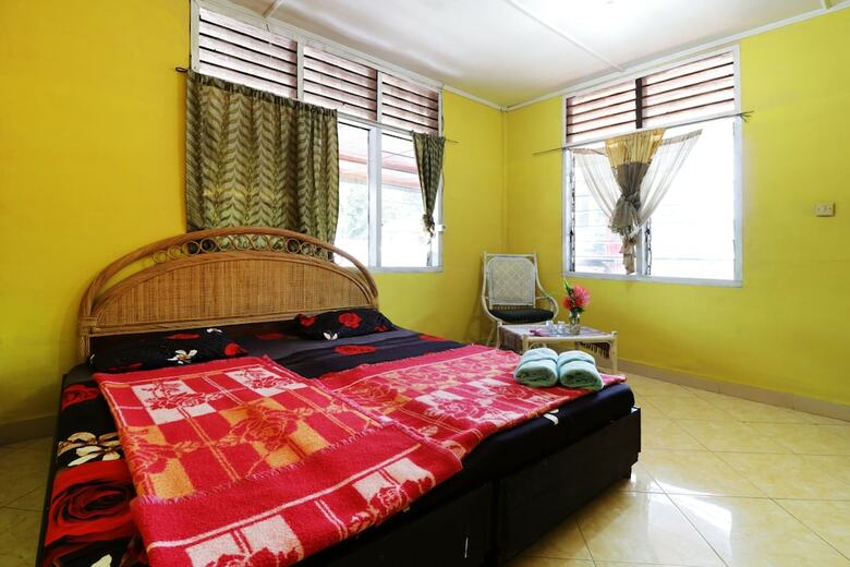 Hotel Penginapan Mafir