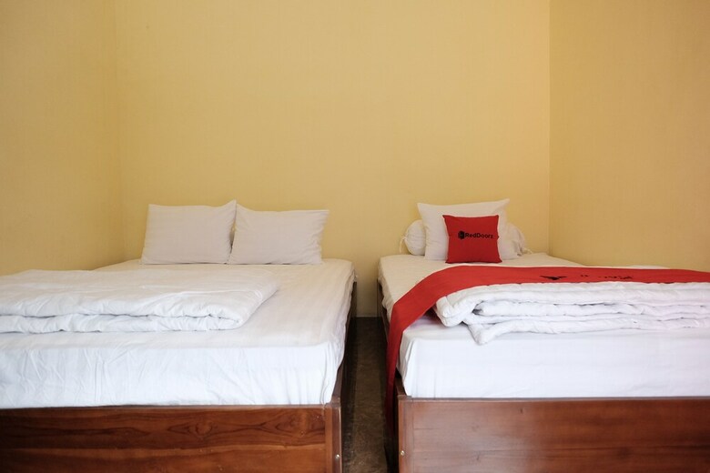 Hotel Reddoorz @ Pandega Padma