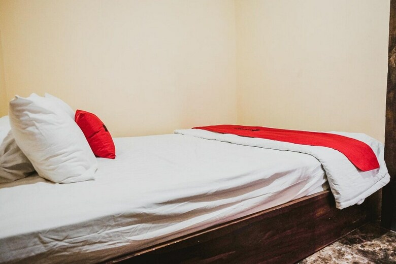 Hotel Reddoorz @ Pandega Padma