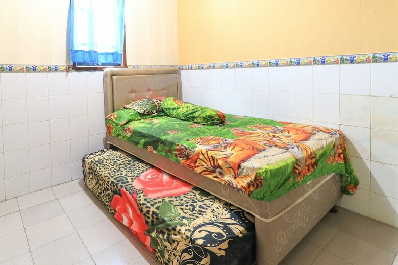 Hotel Dharmawati Homestay