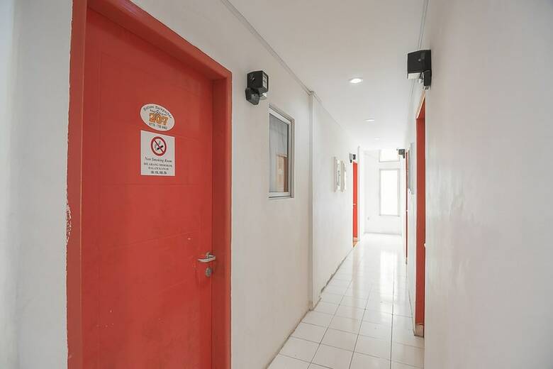 Hotel Reddoorz @ Batam Center 2