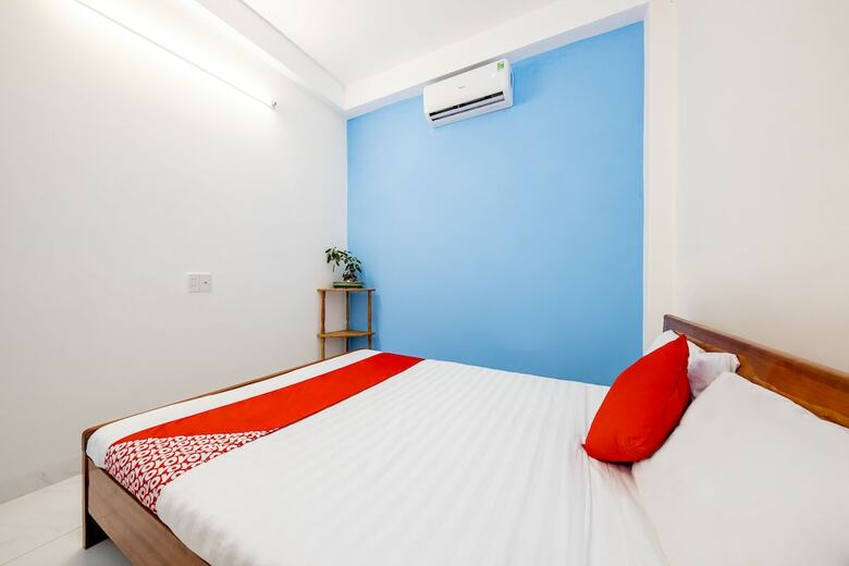 Hotel Oyo 223 May House
