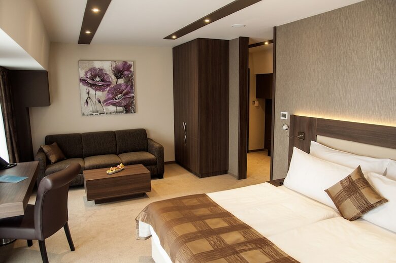 Azul Hotel & Restaurant