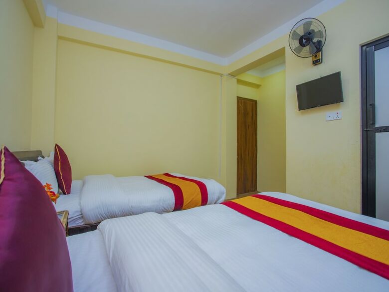 Oyo 460 Hotel Landmark