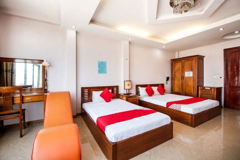 Oyo 434 Hoang Long Hotel