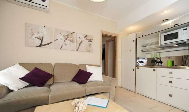 Apartamento Flower Nest Five Stars Holiday House