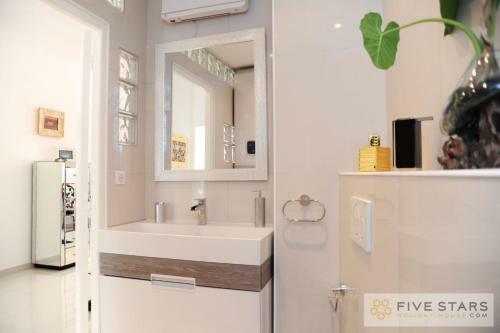 Apartamento Mini Suite Bijou 5 Stars Holiday House