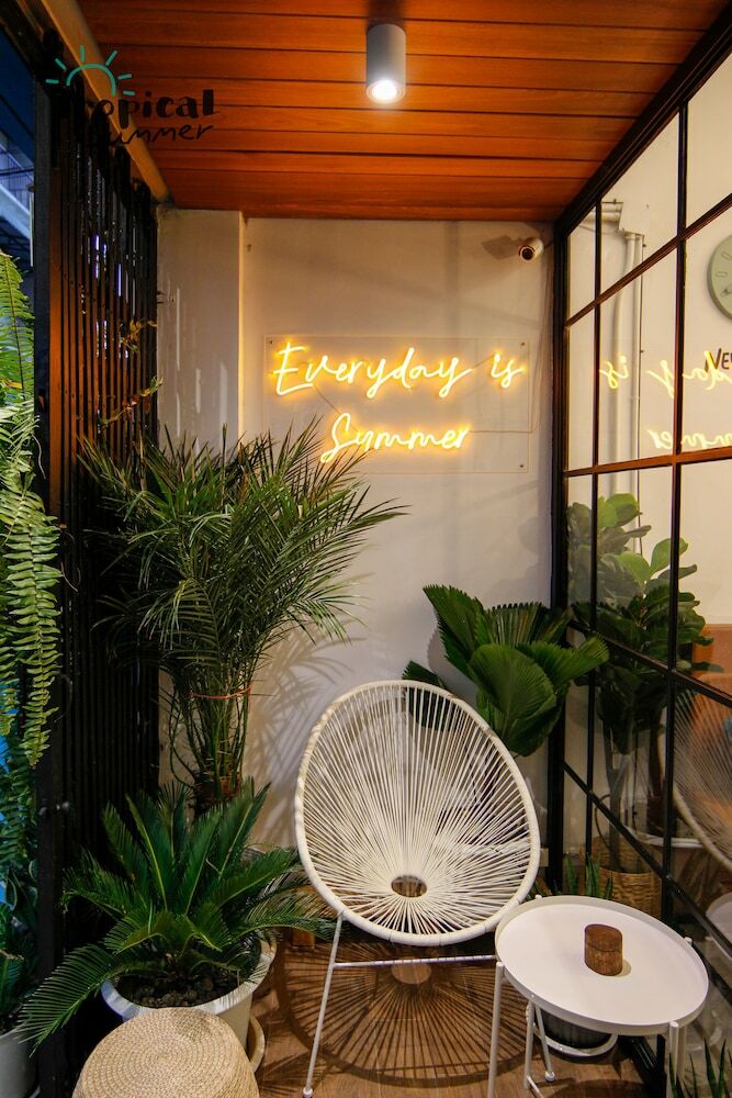 Hostal Tropical Summer Hostel
