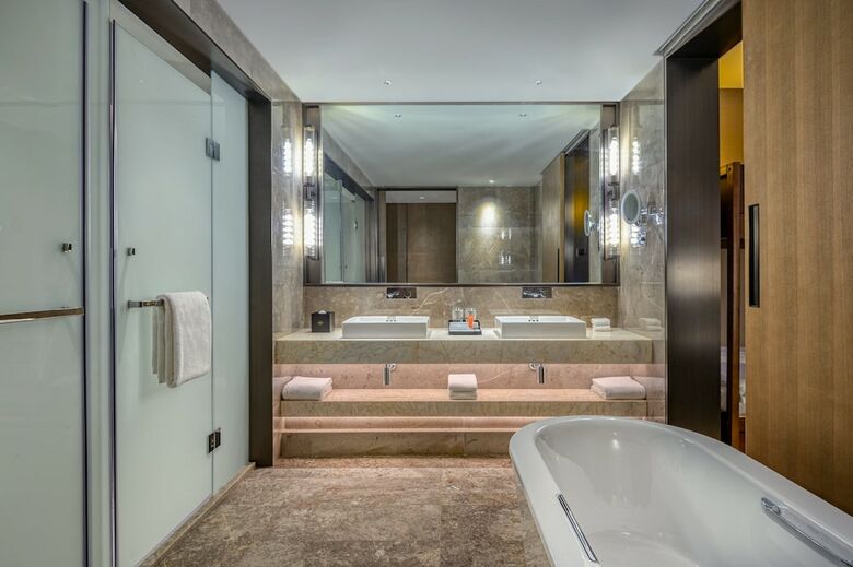 Hotel Crowne Plaza Beihai Silver Beach