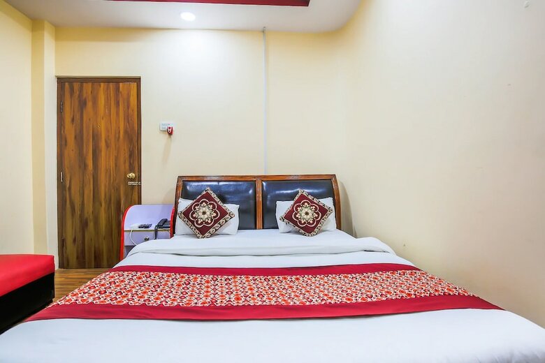 Oyo 408 Hotel Taj