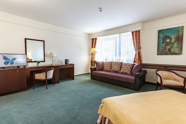 President Hotel Tyumen Center