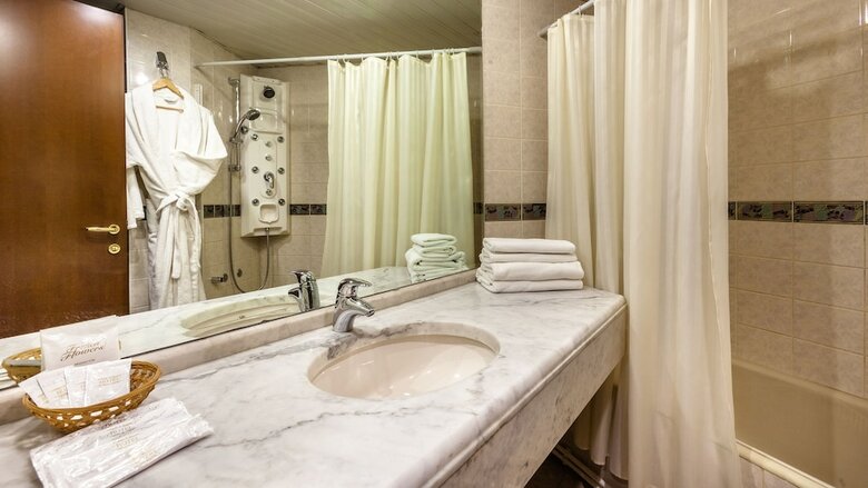 President Hotel Tyumen Center