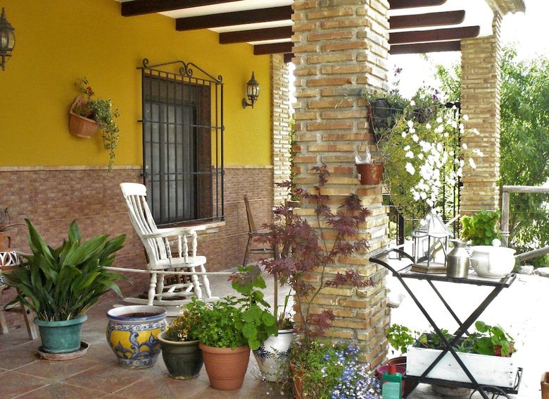 Spanish Hideaway Casa Magel B&B