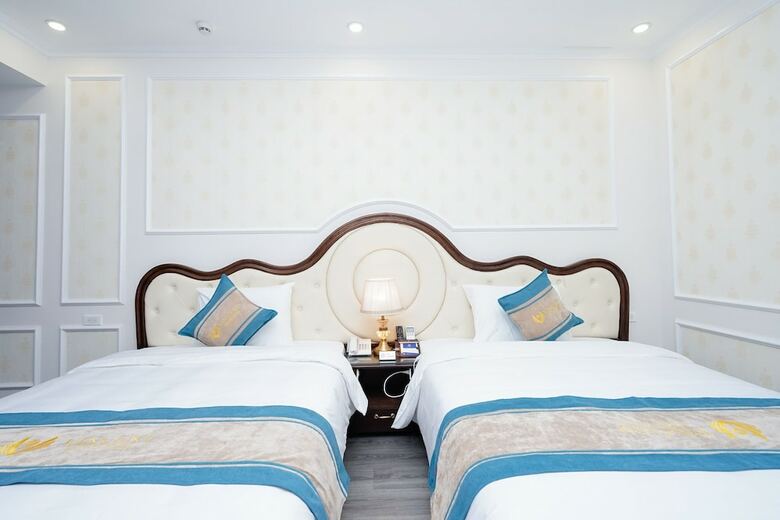 Vincent Halong Hotel