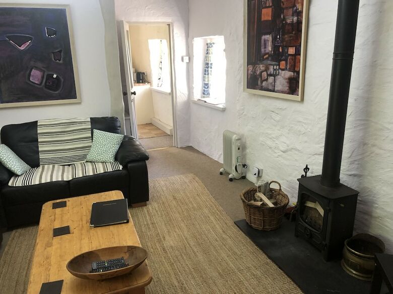 Coedmor Cottage