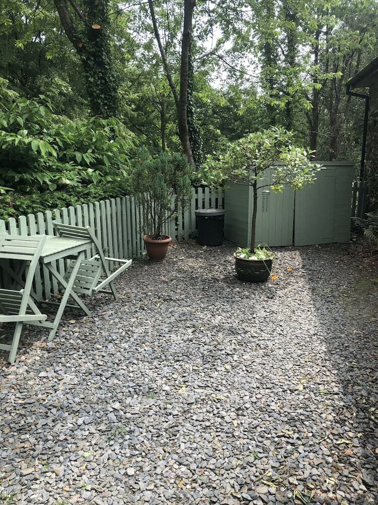 Coedmor Cottage