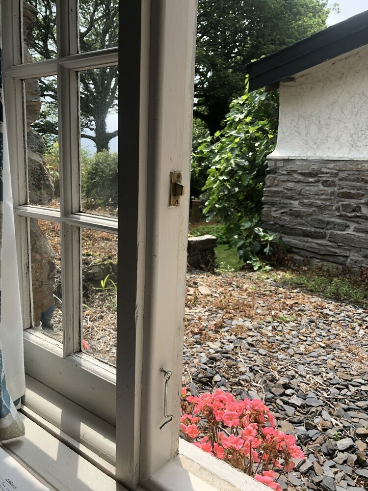 Coedmor Cottage