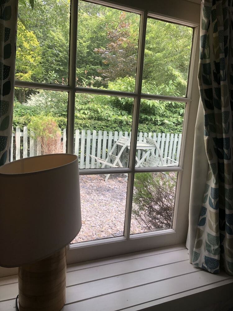 Coedmor Cottage
