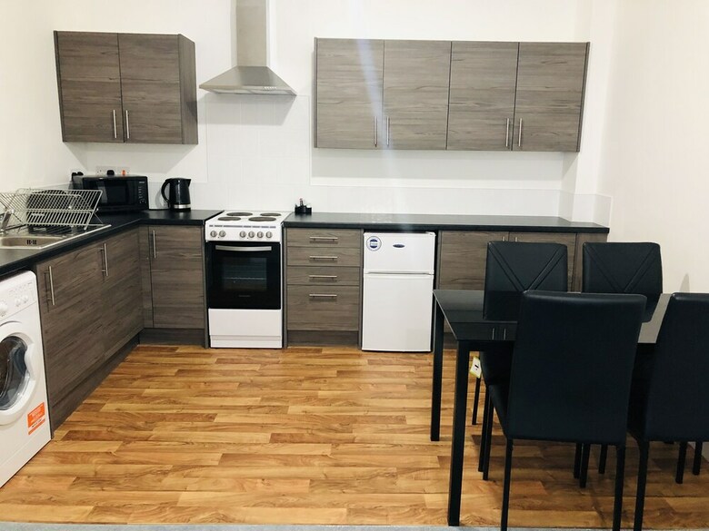 Showcase Apartments - Highcross House Apart Hotel