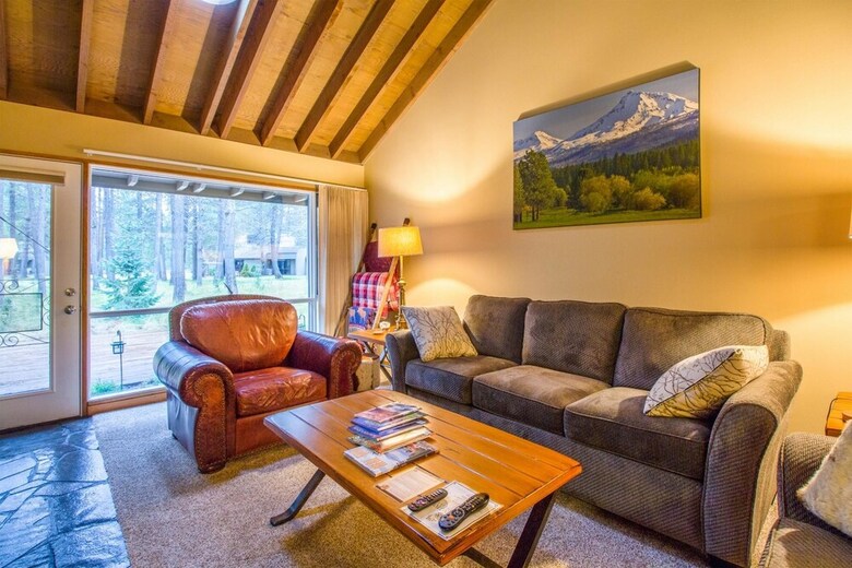 Meadow House Condo 8