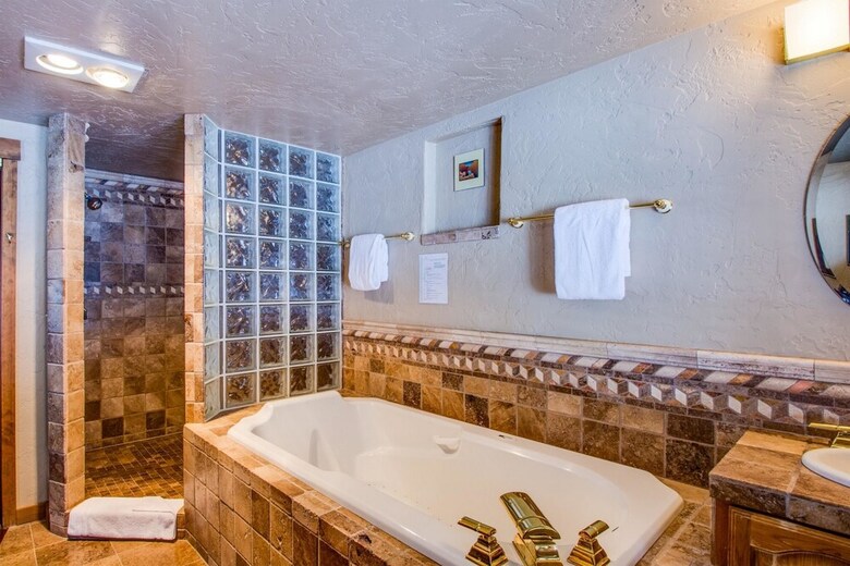 Cabana East Butte 10